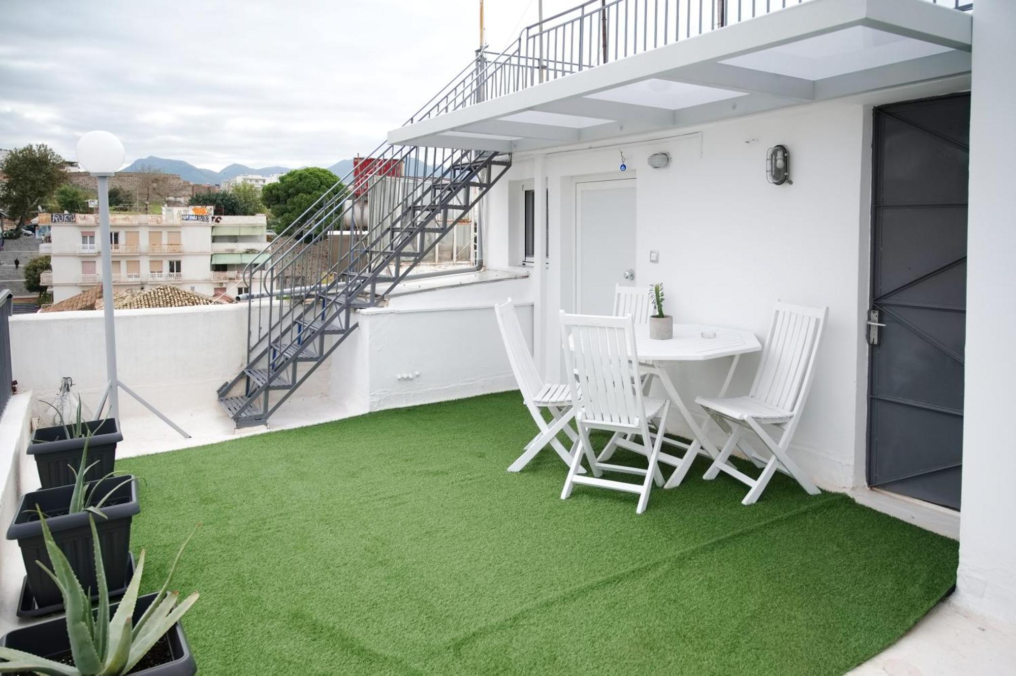 Central Aesthetic Studio With Panoramic Views Patras Exteriör bild